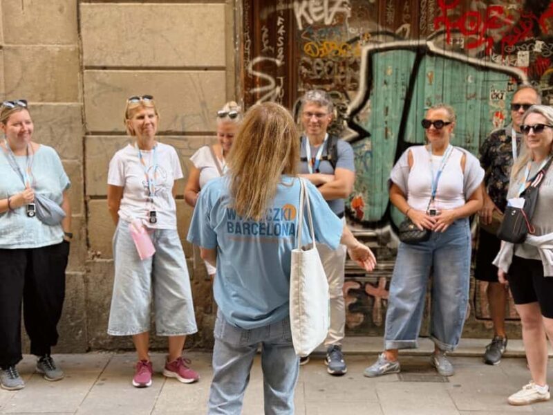 Barcelona: Gothic Quarter Walking Tour in Polish - A Deeper Look at the Tour Itself