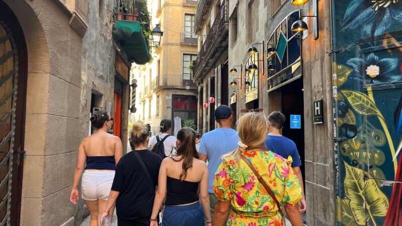Barcelona Gothic WalkingTour: Roman Walls & Hidden Courtyard - A Closer Look at the Experience