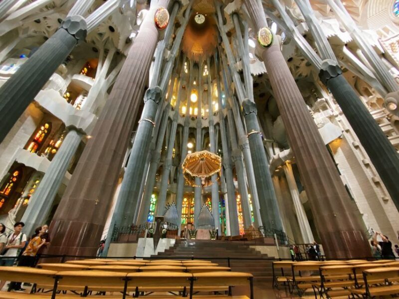 Barcelona: Guided Tour of Sagrada Familia - The Value of Guided Insight