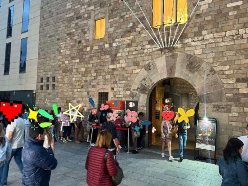 Barcelona: Guitar Trio & Flamenco Dance @Pignatelli Castle - A Closer Look at the Experience