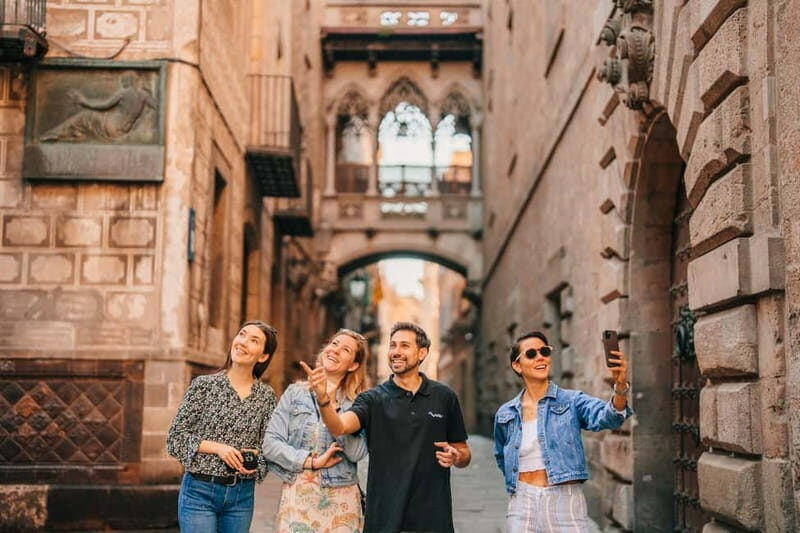 Barcelona: Helicopter, Boat Ride, and Old Town Walking Tour - Key Points