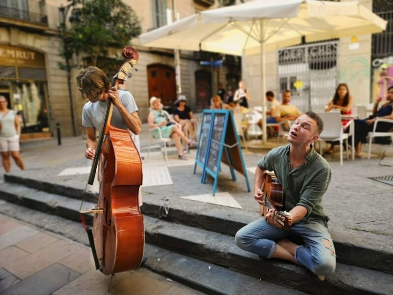 Barcelona: Highlights & Gems Private Tour with Tapa & Drink - Key Points