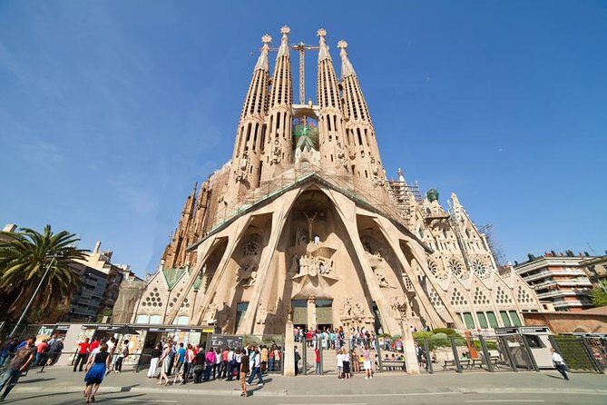 Barcelona Highlights & Montserrat with Port or Hotel Pick Up - Final Thoughts