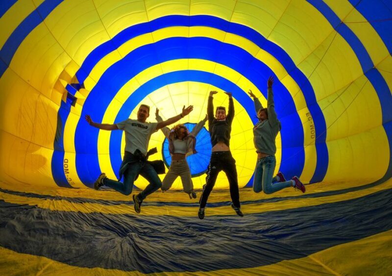 Barcelona: Hot Air Balloon Ride with Optional Transportation - Key Points