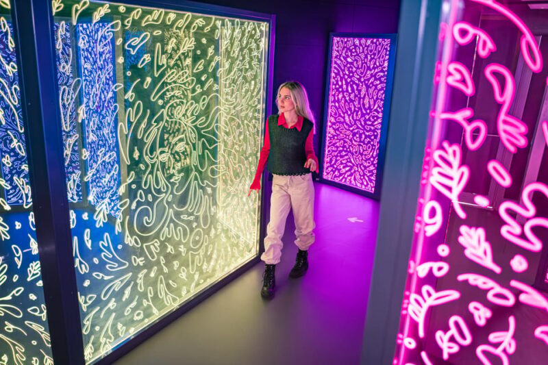 Barcelona: Interactive Art Installation by IKONO - Accessibility and Practical Considerations