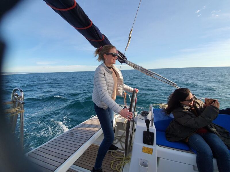 Barcelona: Luxury Private Sunset Yacht Cruise - Key Points