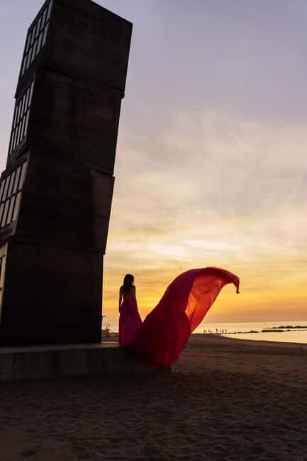 Barcelona: Magic Pink Flying Dress Photoshoot - Key Points