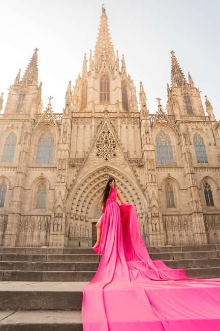 Barcelona: Magic Pink Flying Dress Photoshoot - Value for Money