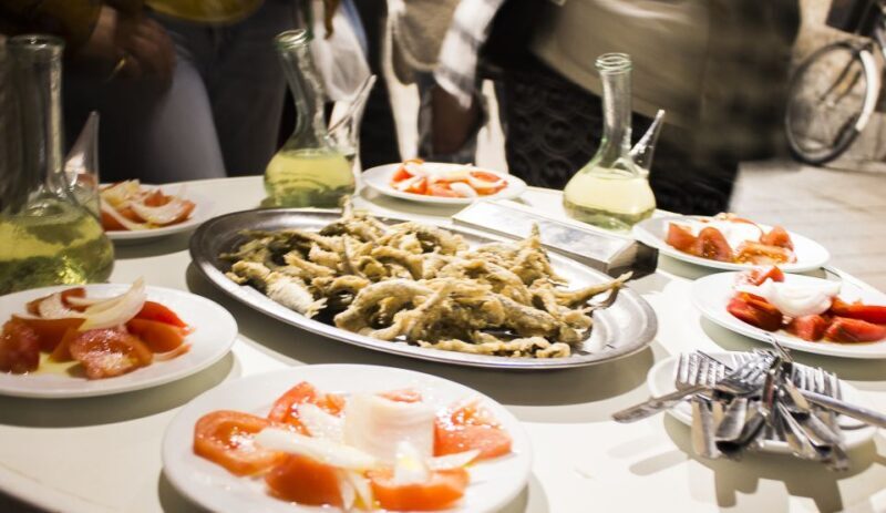 Barcelona: Market, Tasty Tapas/Food and Gothic History Tour - Who is this tour best for?