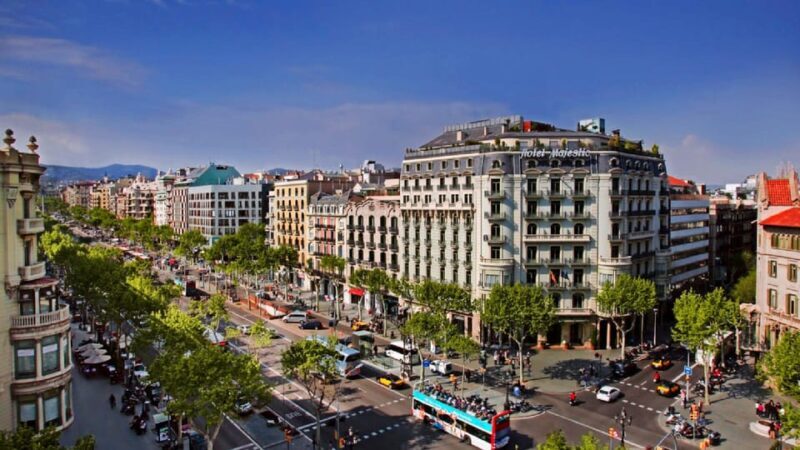 Barcelona: Modernism Gaudi Architectural Walking Tour - Practical Considerations