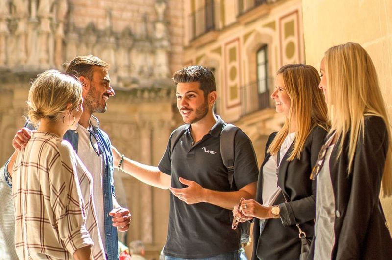 Barcelona: Montserrat, Girona & Costa Brava Guided Day Trip - Moreneta Visit and the Queue Reality