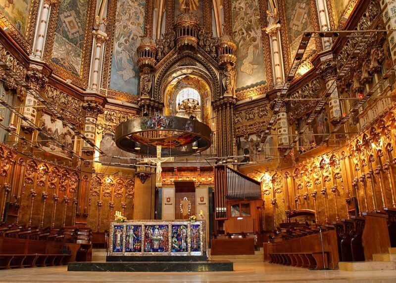 Barcelona: Montserrat Monastery Guided Tour with Transfers - What the Reviews Say