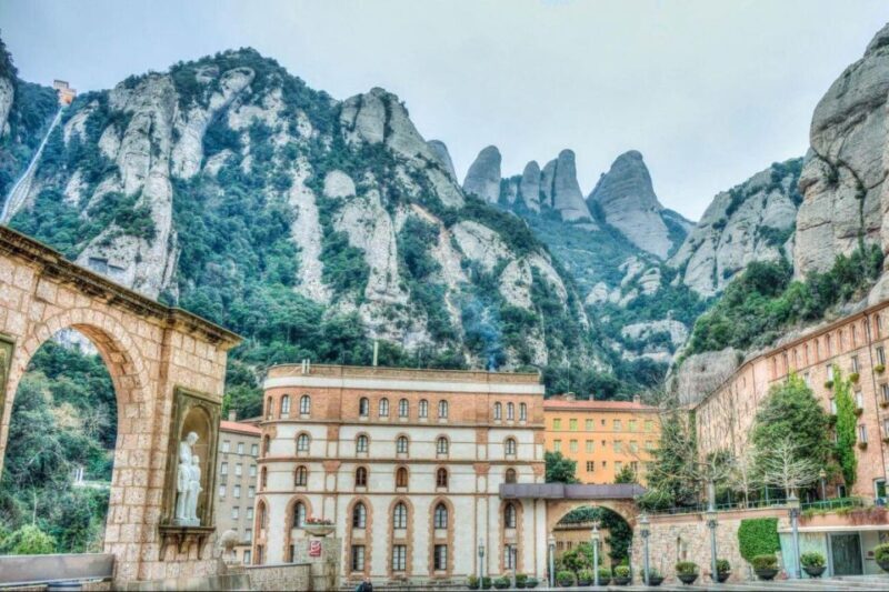 Barcelona: Montserrat Tour, Transfers & Basilica Entry - What Travelers Love About This Tour