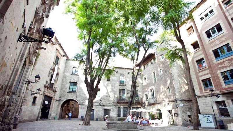 Barcelona: Old Town and Gothic Quarter Walking Tour - Passing by the Palace of Catalan Music: Art That Shows Off