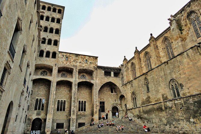 Barcelona Old Town and Gothic Quarter Walking Tour - Who Should Sign Up?