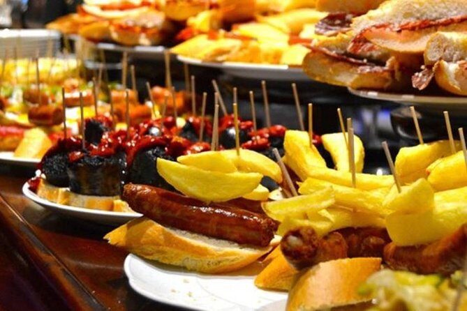 Barcelona Old Town Night Small Group Tour with Tapas & Flamenco - FAQ