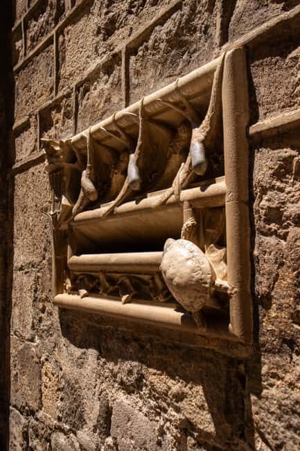 Barcelona: Old Town Tour with Artists - The Detailed Itinerary