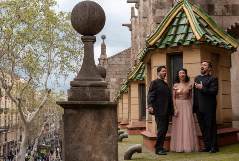 Barcelona: OPERA HITS Concert at historical Casa Museu - Key Points