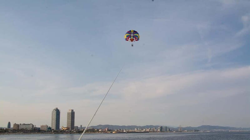 Barcelona: Parasailing with panoramic views over the sea - The Mixed Reviews and Common Experiences