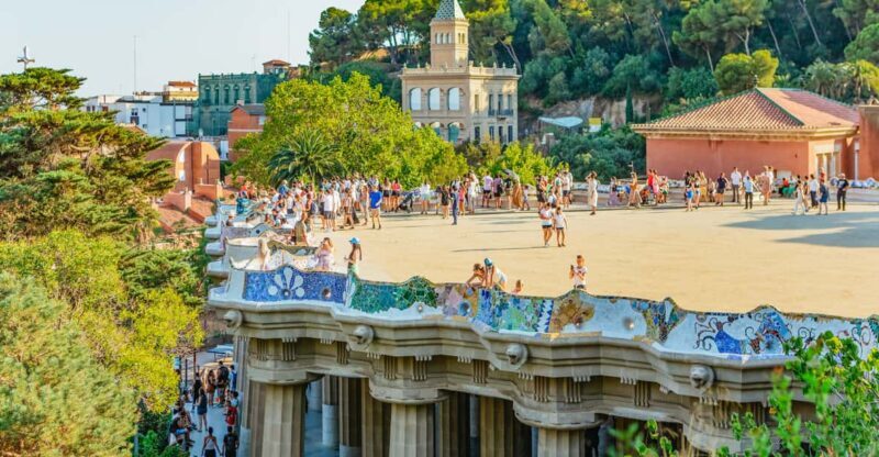 Barcelona: Park Güell Guided Tour & Priority Access - Key Points
