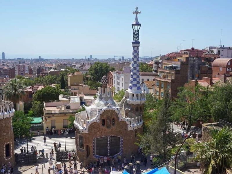 Barcelona: Park Güell Guided Tour with Skip-the-line Entry - Who Should Consider This Tour?