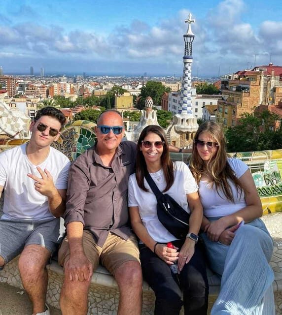 Barcelona & Park Güell: Private Half-Day Tour with Pickup - The Value of Convenience and Customization