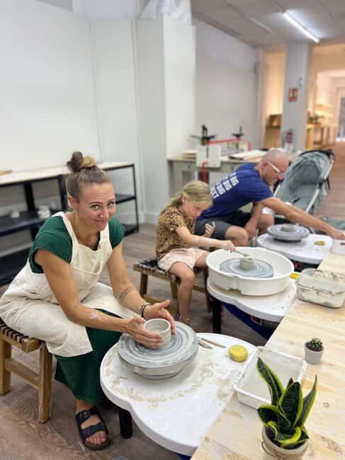 Barcelona: Pottery Wheel Class for Beginners - Key Points