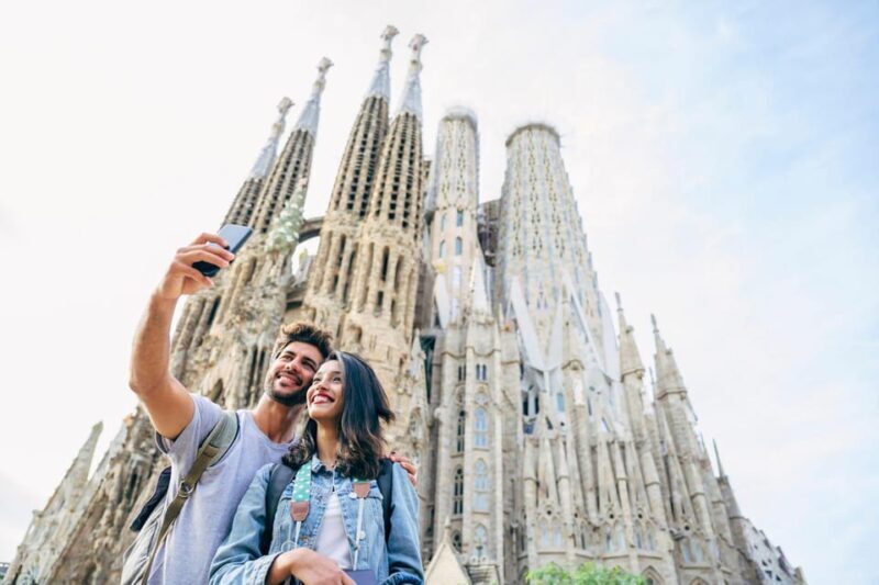 Barcelona: Private Bike/eBike Tour & Sagrada Familia Tickets - Discovering Barcelona on two wheels: our review of the private bike and Sagrada Familia tour
