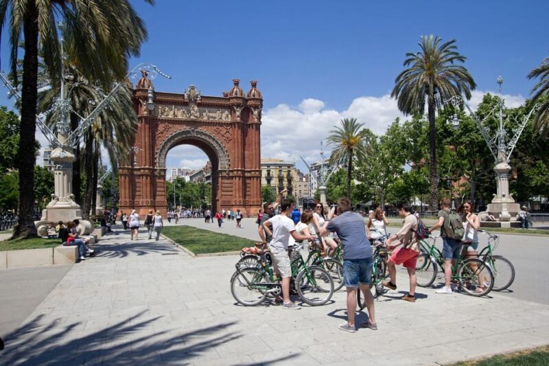 Barcelona: Private Bike/eBike Tour & Sagrada Familia Tickets - Who is this tour best suited for?