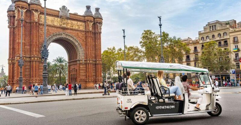 Barcelona: Private City Tour by Eco Tuk Tuk - An Introduction to the Tour Experience