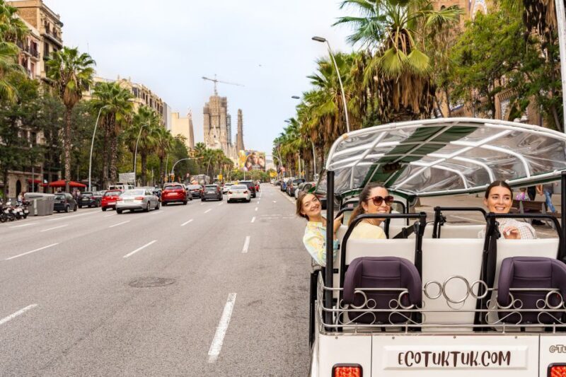 Barcelona: Private City Tour by Eco Tuk Tuk - What It’s Like on the Day