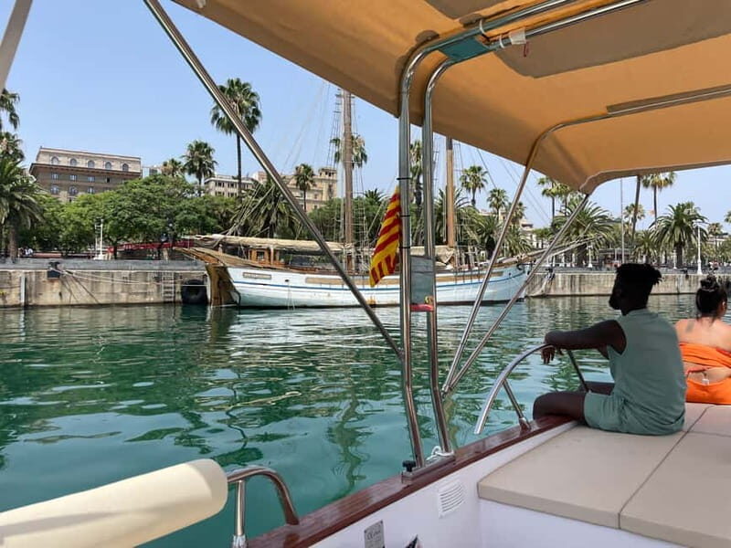 Barcelona: Private Classic Yacht Tour with Drinks - Pricing and Value: Does It Match the Experience?