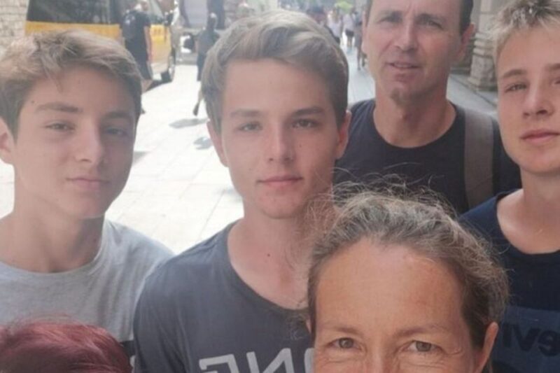 Barcelona: Private custom tour with a local guide - Key Points