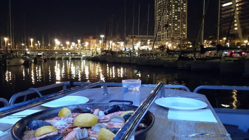 Barcelona: Private Evening Cruise with Dinner and Drinks - Key Points