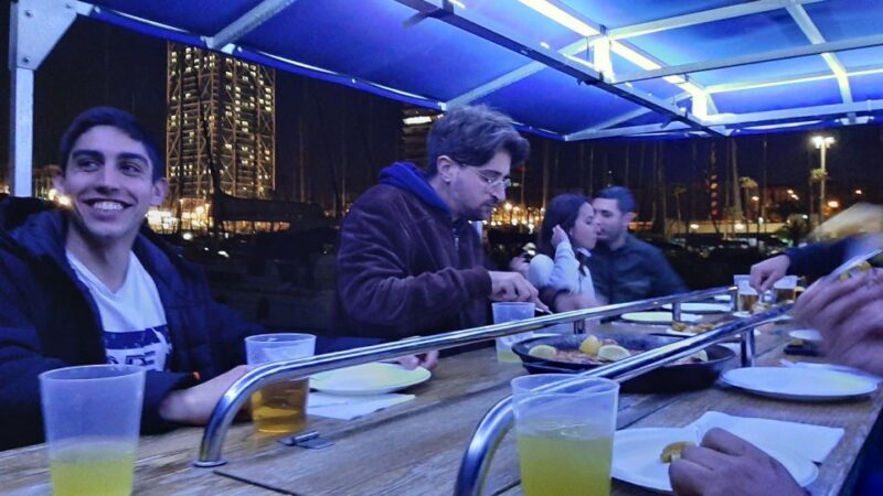 Barcelona: Private Evening Cruise with Dinner and Drinks - How Guests Feel About It