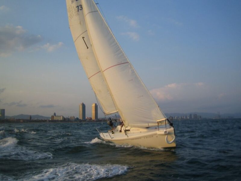 Barcelona: Private Sailing Trip with Cava & Skyline Views - What to Expect from the Sailing Trip
