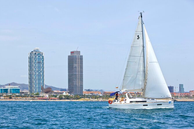 Barcelona Private Sailing with Open Bar & Snacks (max 9) - When your itinerary is short: 2 hours is enough for the wow