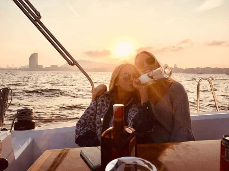 Barcelona: Private Sunset Sailing Trip with drinks/snacks - Key Points
