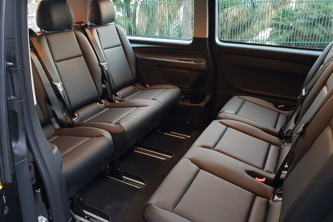 Barcelona Private Transfer from Cruise Port to Airport - Key Points