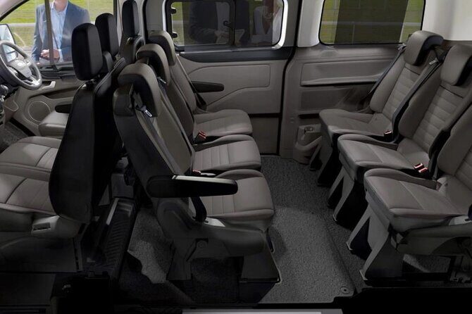 Barcelona Private Transfer from Cruise Port to Airport - The Experience in Detail