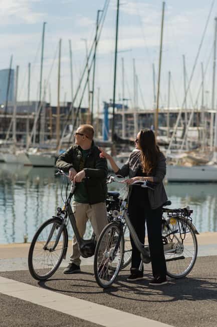 Barcelona: Rent Bike/E-Bike with Family  Explore Together - Key Points