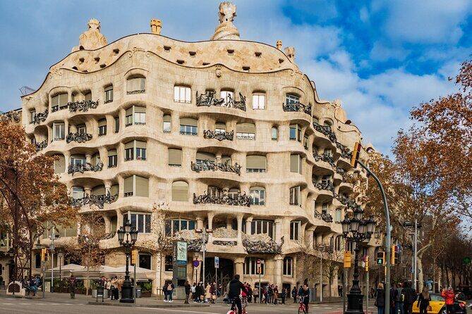 Barcelona: Reserved Entrance to Casa Mila (La Pedrera) with Audio - FAQ