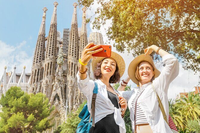Barcelona Sagrada Familia Guided Tour with skip the line ticket - FAQs