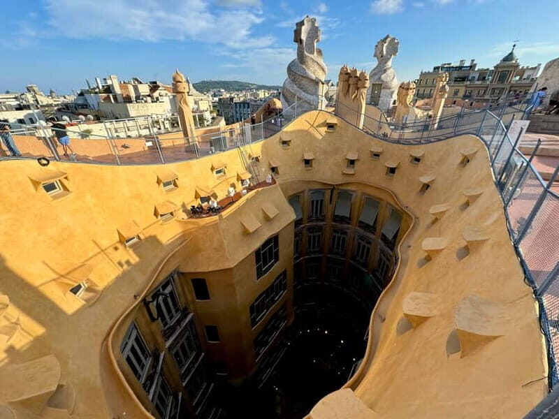 Barcelona: Sagrada Familia, La Pedrera & Cava Tasting Tour - The Detailed Experience: What to Expect