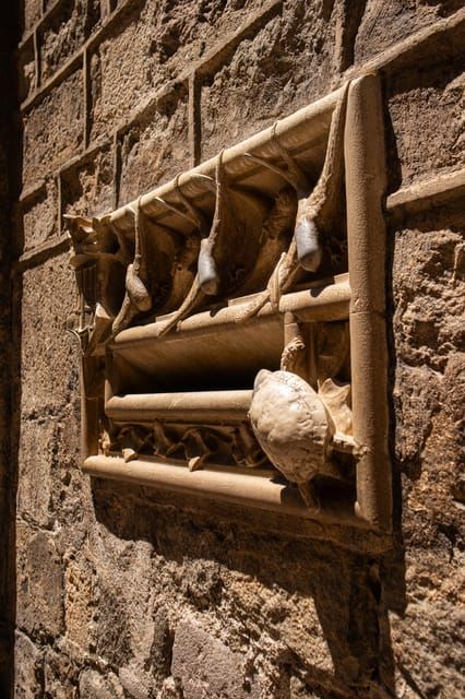 Barcelona: Sagrada Familia, Modernism, and Old Town Tour - Timing and Pace: 3–3.5 Hours, Lots of Short Moments