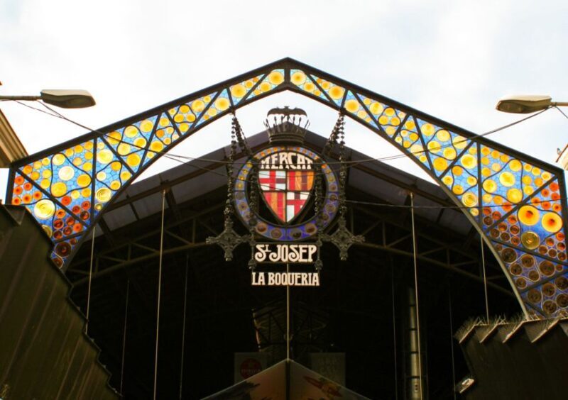 Barcelona: Sagrada Familia, Park Güell & Gothic Quarter Tour - Practical Tips for a Smooth Day