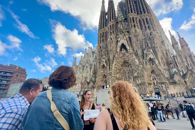 Barcelona: Sagrada Familia & Park Guell Guided Tour + Transfer - Stop 1: Park Güell guided walk, mosaics, Dragon Staircase, and big views