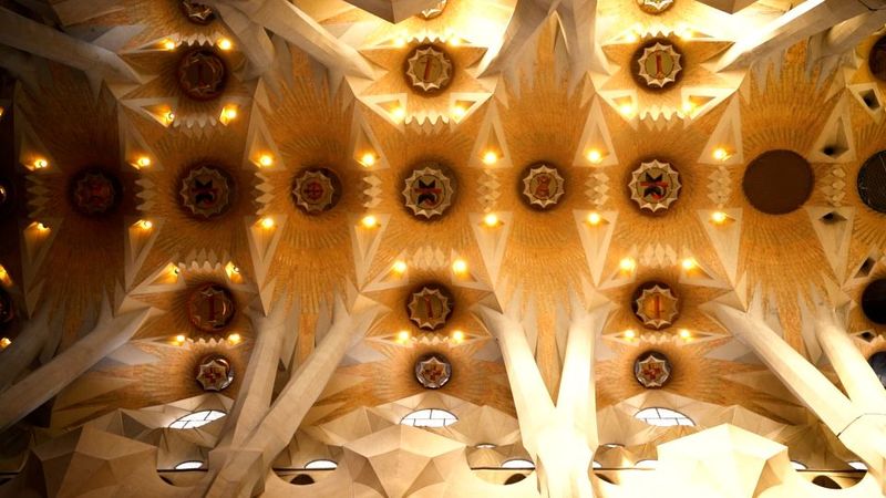 Barcelona: Sagrada Familia Skip-the-Line Guided Tour - Sagrada Familia Schools: The Builder Community Behind the Cathedral