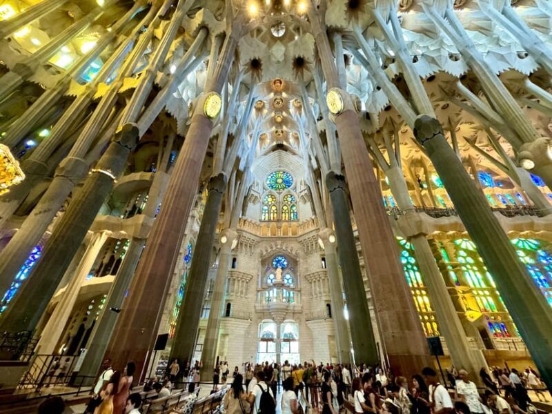Barcelona: Sagrada Familia Skip-the-Line Guided Tour - A Closer Look at the Tour Experience