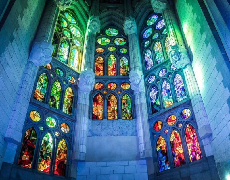 Barcelona: Sagrada Família Skip the Line Tour & Entry Ticket - Key Points